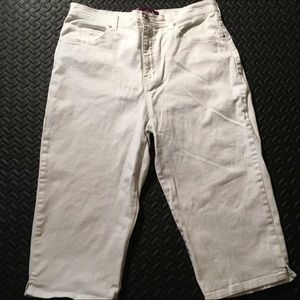 Gloria Vanderbilt Amanda Women’s Capri Pants